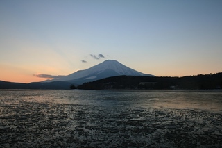12月31日夕方の湖畔から.jpg