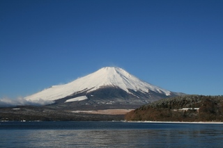 2月13日早朝の湖畔から.jpg